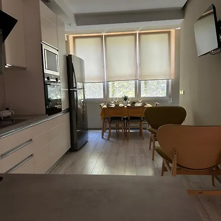 Klt Blloku Center Apartamento *