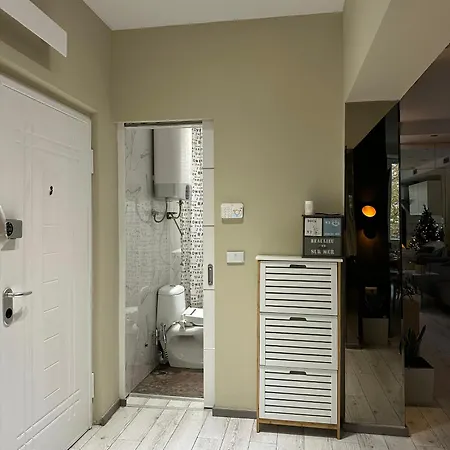 公寓 Klt Blloku Center 地拉那